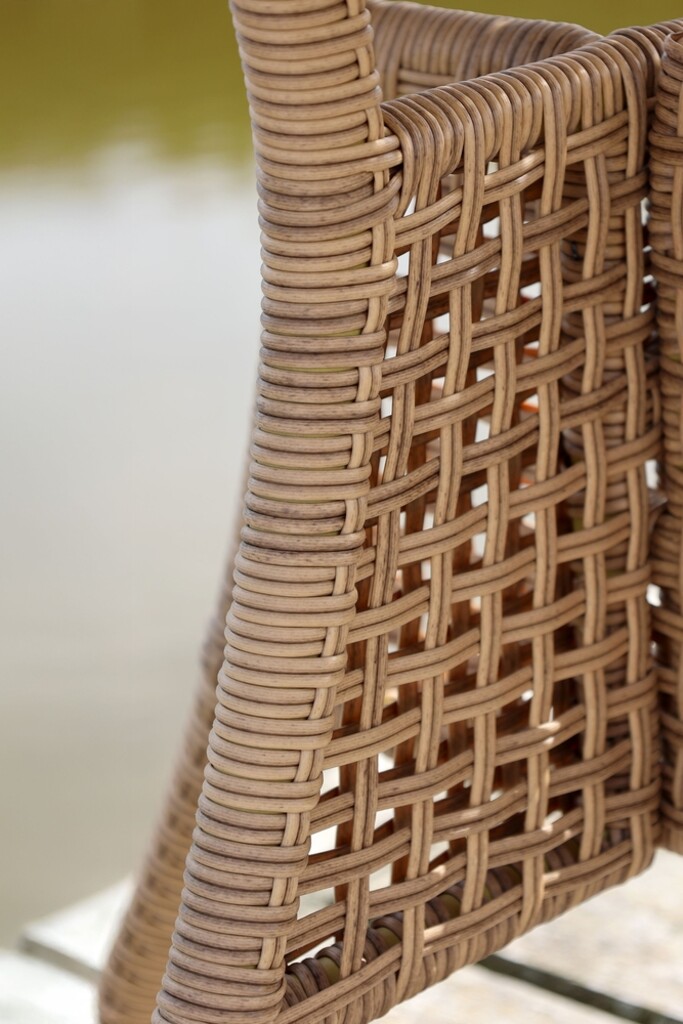 La Rochelle Bistrotisch – Geflochten