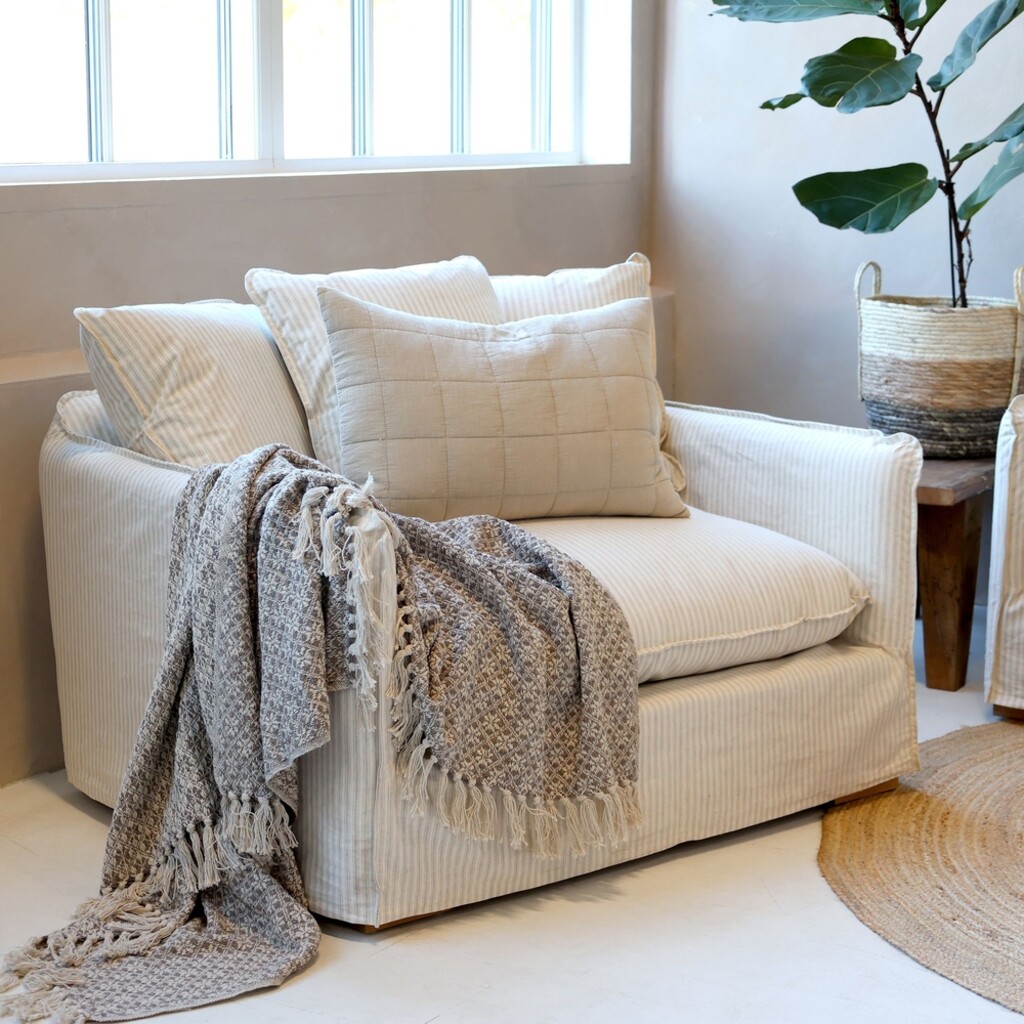 Chic Antique Malo Sessel – Französischer Landhausstil mit 3 Kissen online kaufen bei SKANDEKO (Ansicht 2)