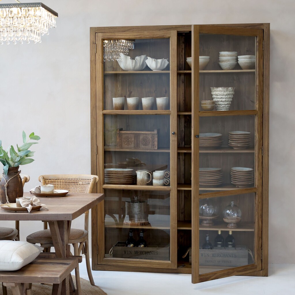 Chic Antique Marseille Vitrinenschrank Preview Image