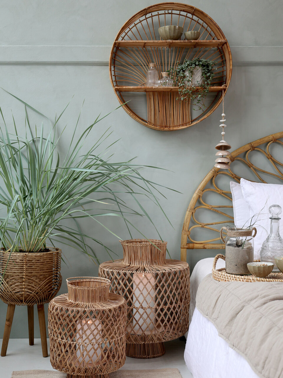 Chic Antique Rattan Laterne geflochten Preview Image