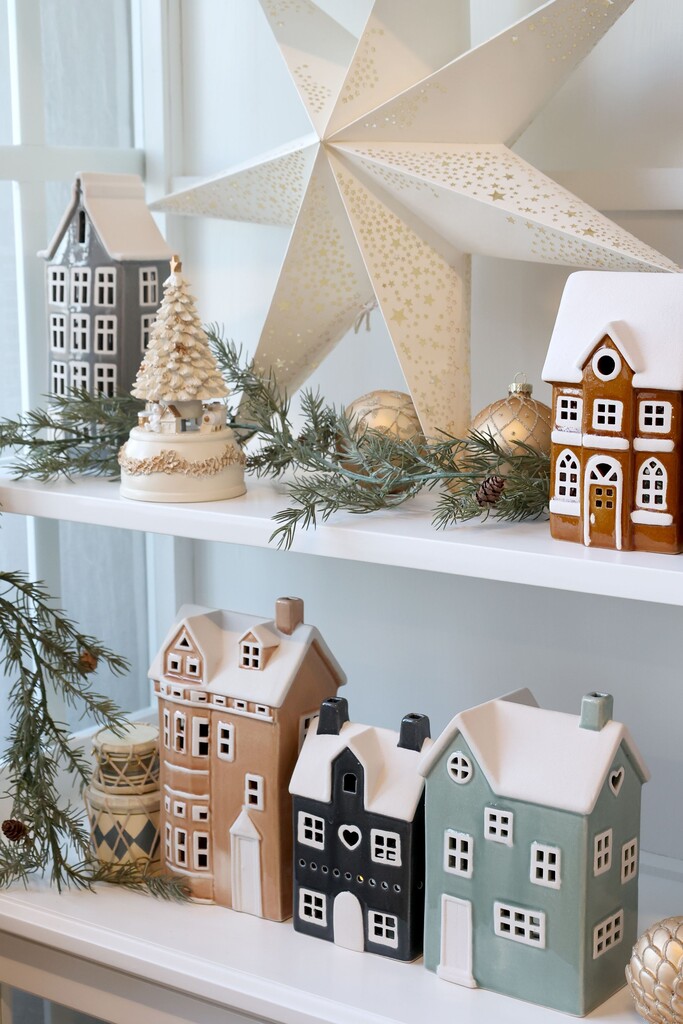 Chic Antique Teelicht Haus aus Keramik Chamonix 2, schwarz Preview Image