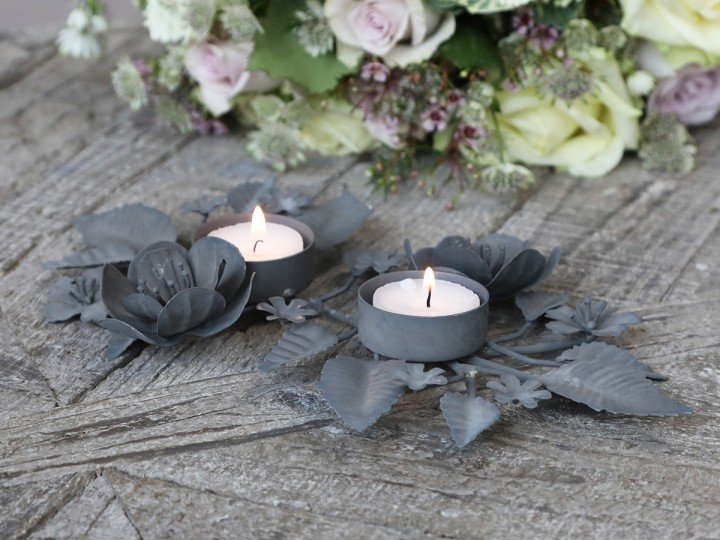 Chic Antique Teelichthalter mit Blattdekoration Preview Image