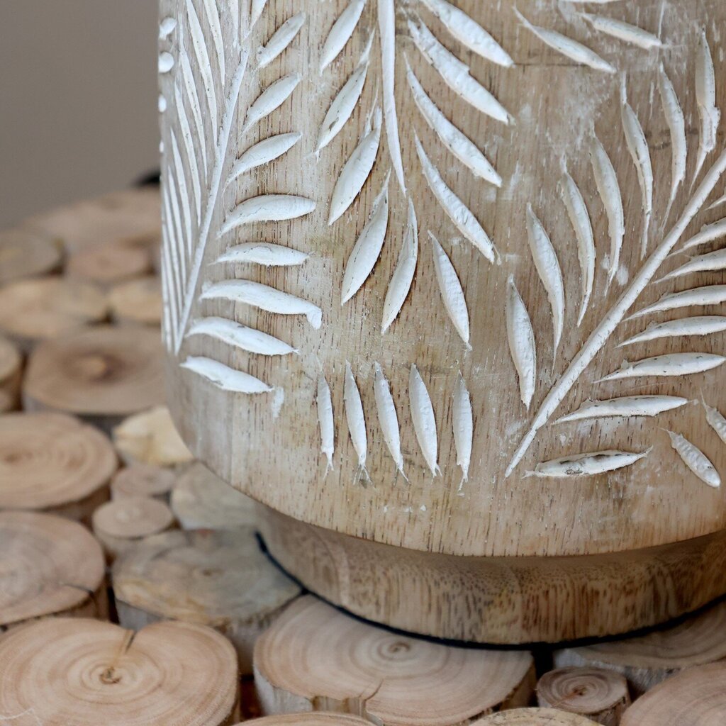 Tischlampe mit Holzfuss und Lampenschirm