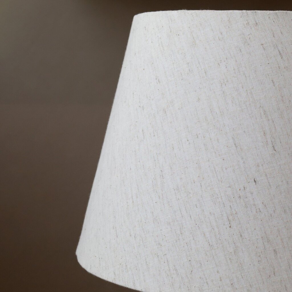 Tischlampe mit Holzfuss und Lampenschirm