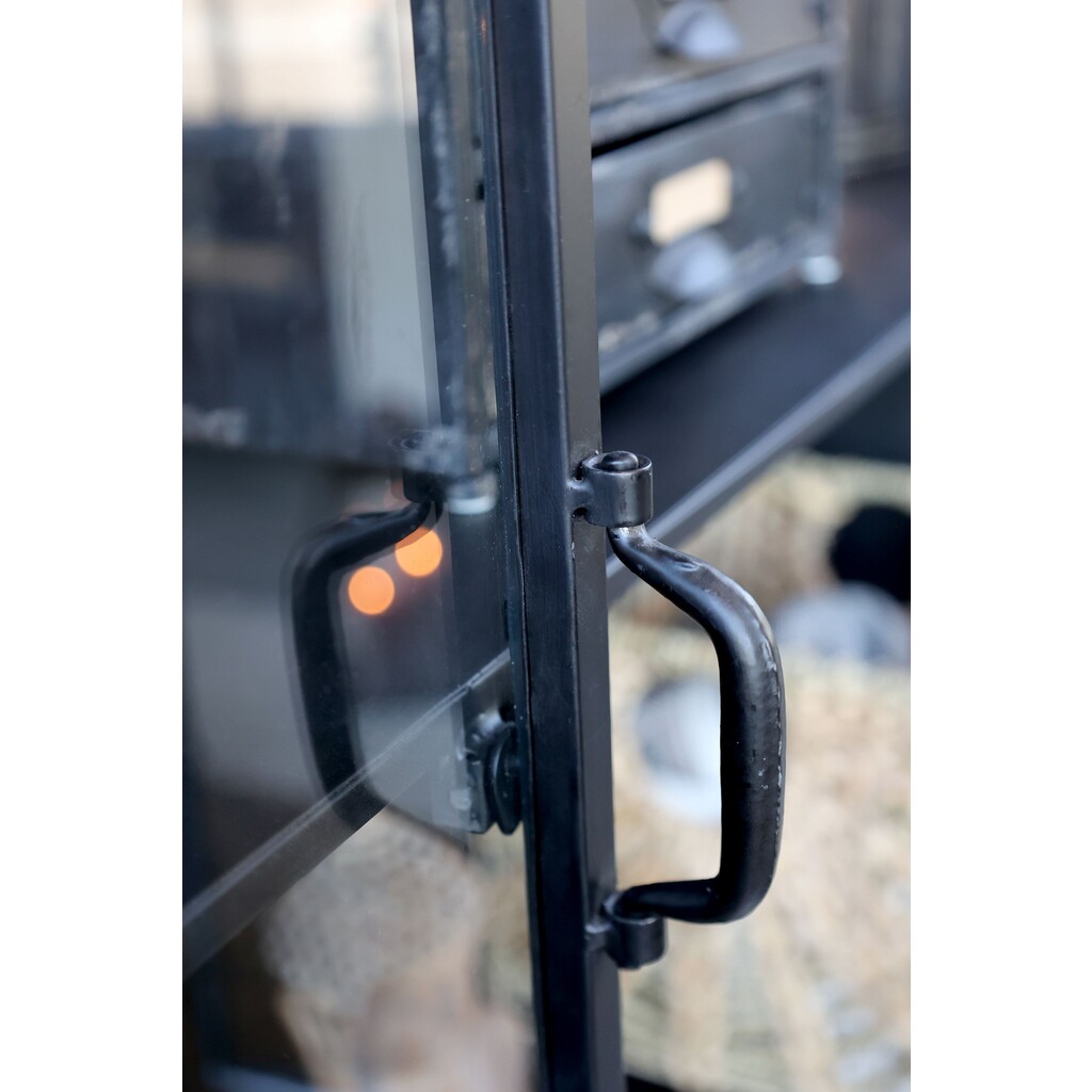 Vitrinenschrank mit 3 Türen und Regalen