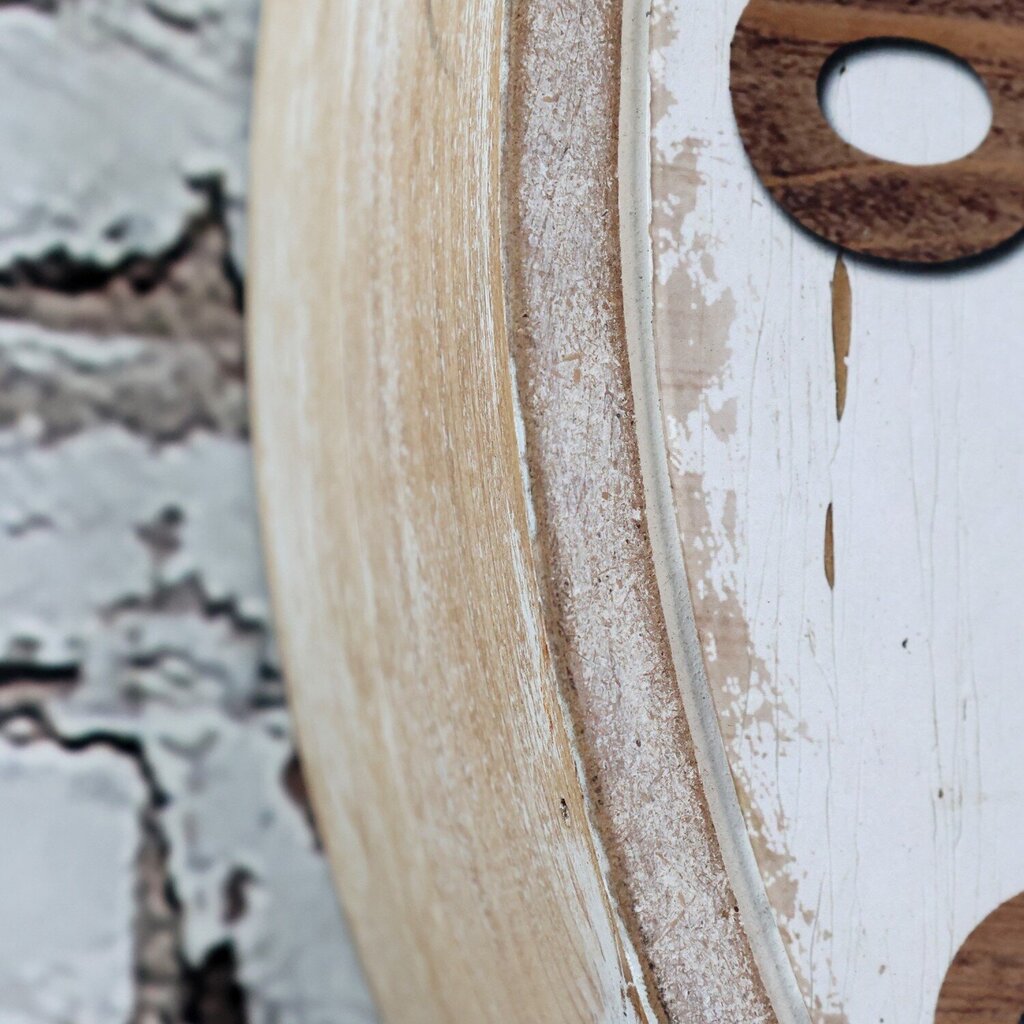 Wanduhr mit floralem Muster