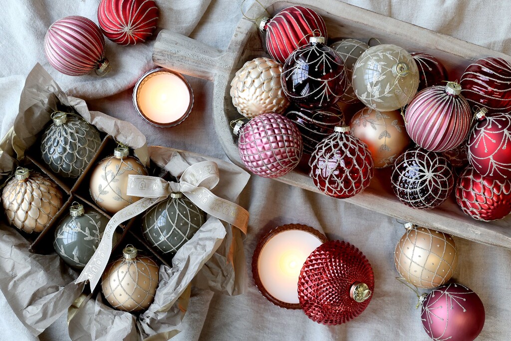 Chic Antique Weihnachtskugeln in einer Schachtel 6er-Set Preview Image