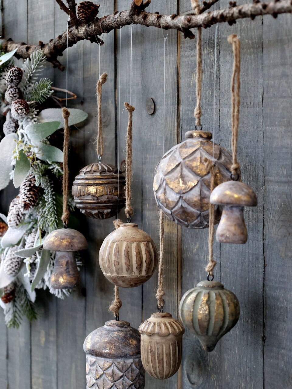 Chic Antique Zapfen Ornament mit Muster Preview Image