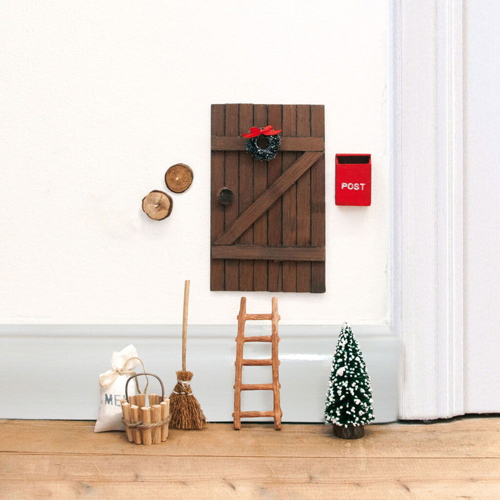 Wichteltür-Set aus Holz, 9-teilig mit Zubehör