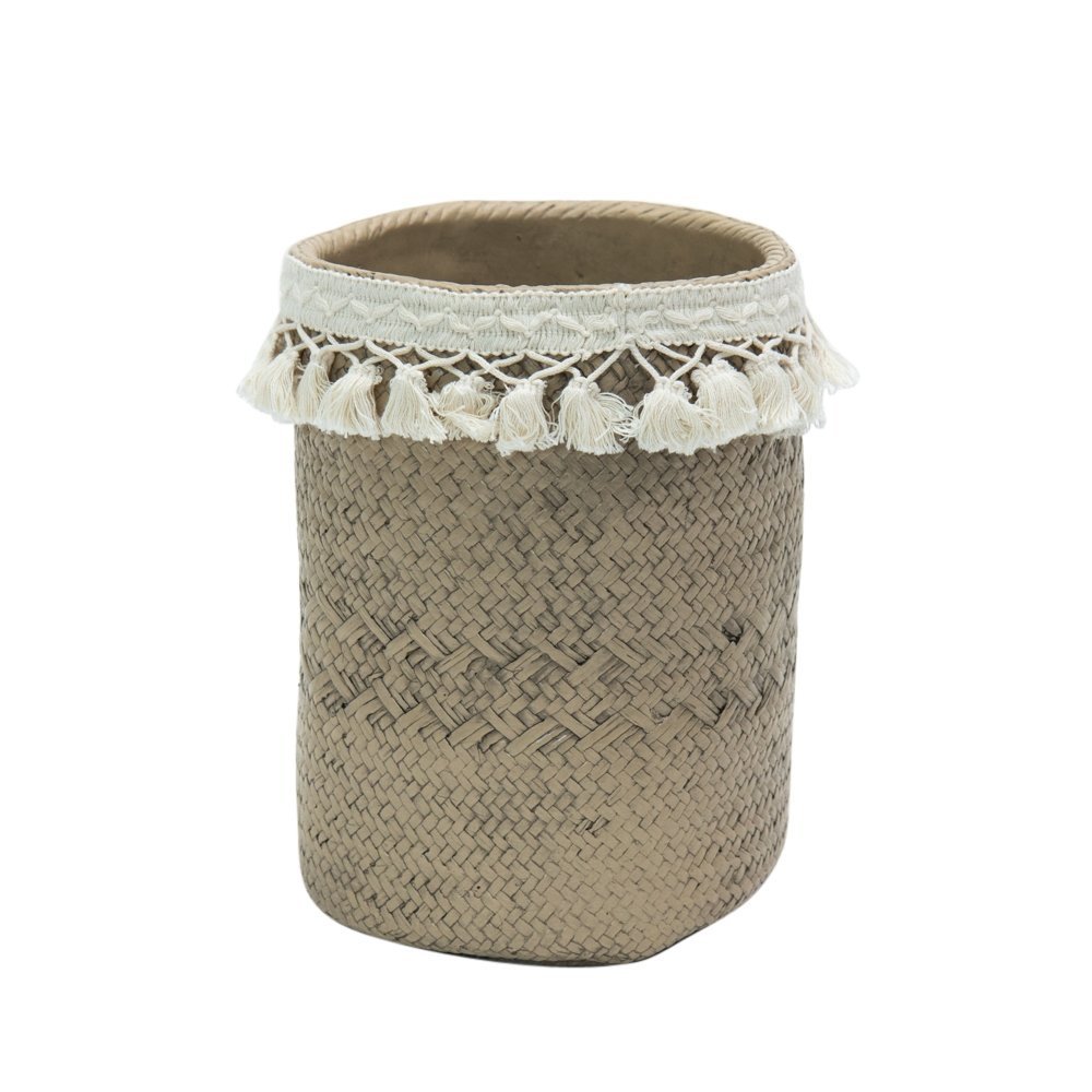 Geflochtener Blumentopf mit Fransen