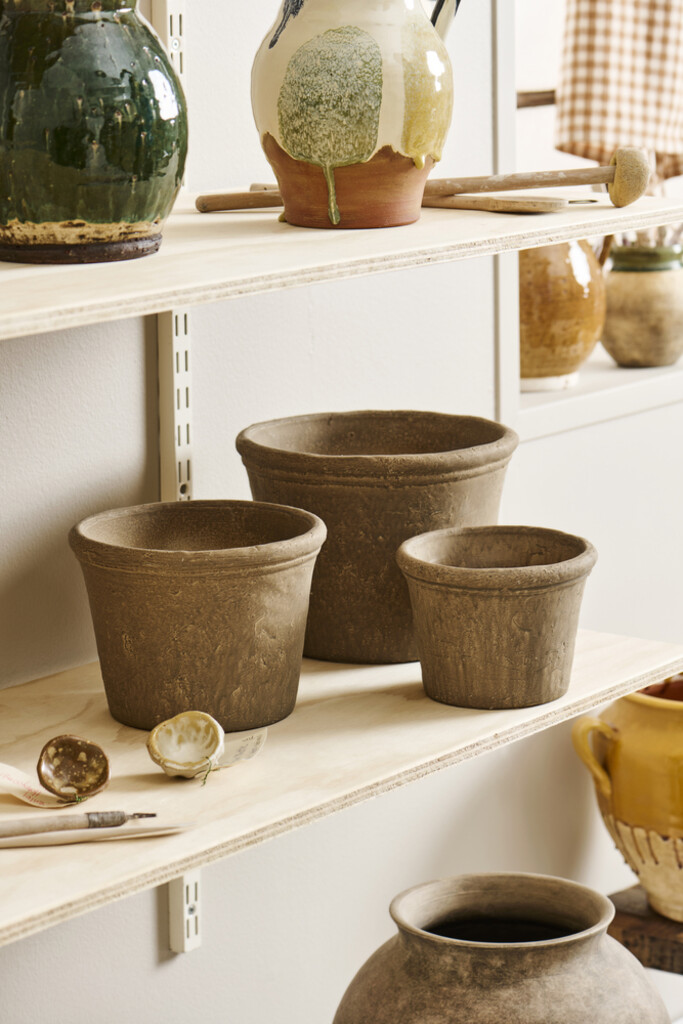 IB Laursen Blumentopf Athen mit gerillter Kante Zement Preview Image