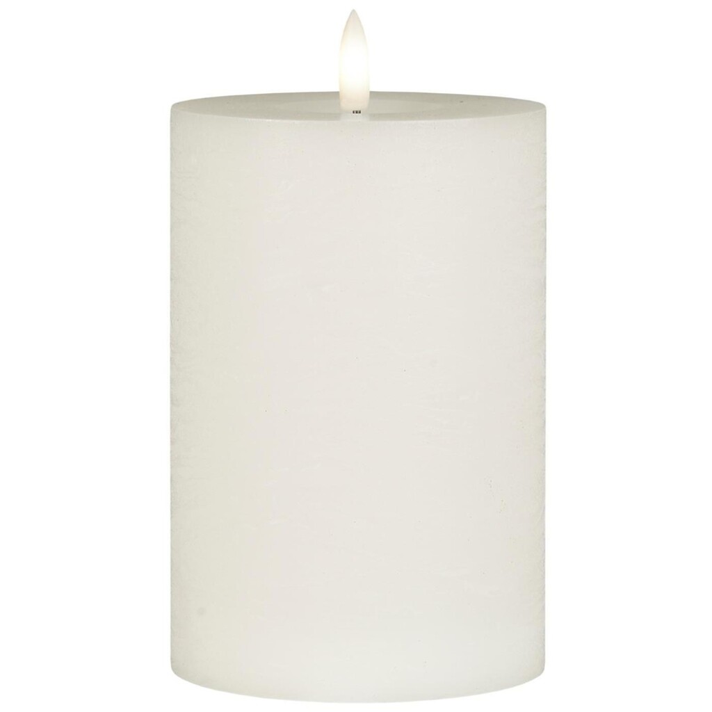 LED-Stumpenkerze mit warmer Flamme