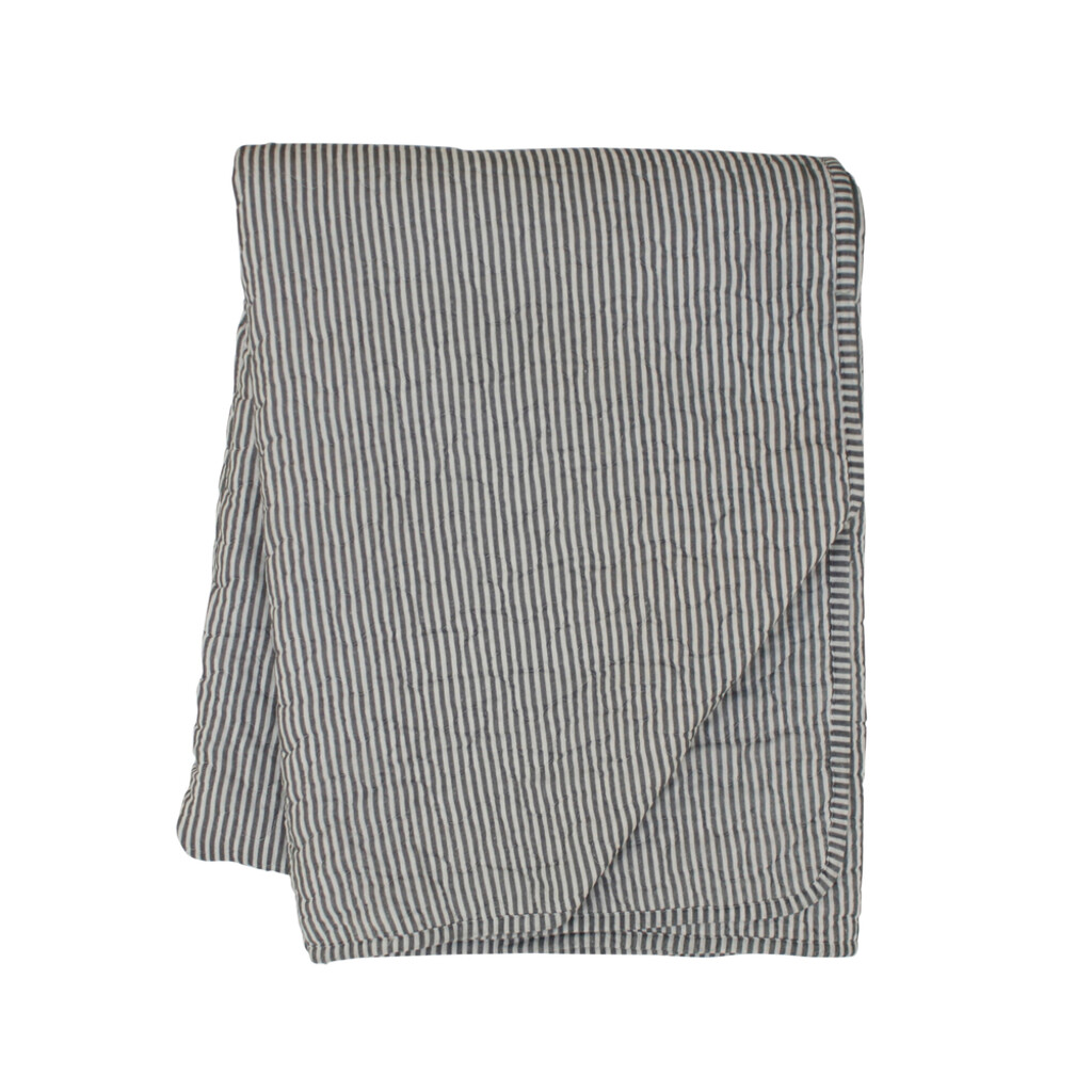Krasilnikoff Quilt mit dünnen Streifen, Schwarz/Weiß Preview Image