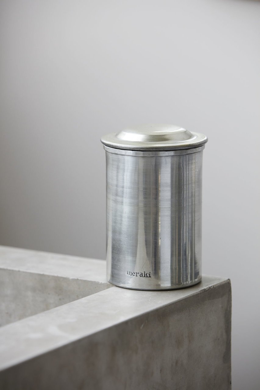 Impressionen zu Meraki Krug mit Deckel Silber-Finish, Bild 2