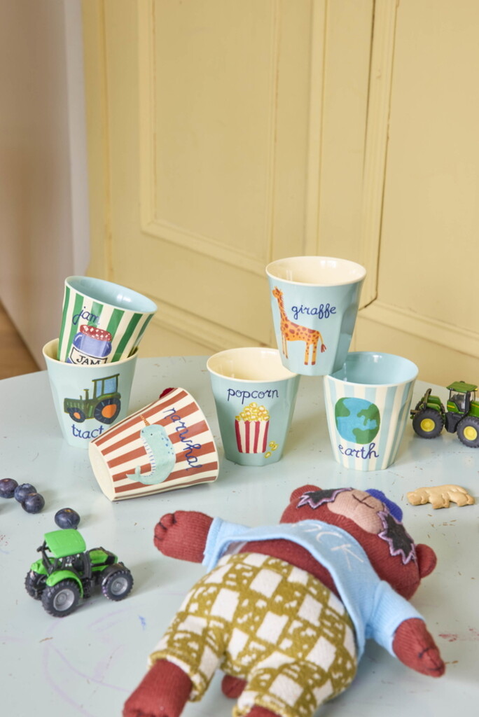 RICE Melamin Kinderbecher 6er Set Small ABC Print online kaufen bei SKANDEKO (Ansicht 2)