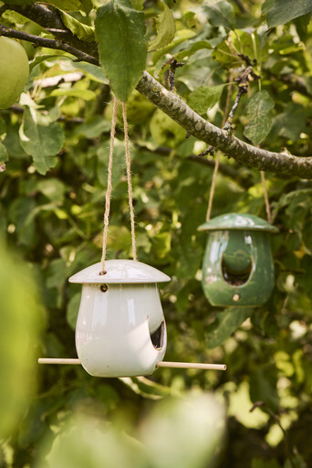 Impressionen zu IB Laursen Keramik Vogelfutterhaus zum Aufhängen, Bild 3