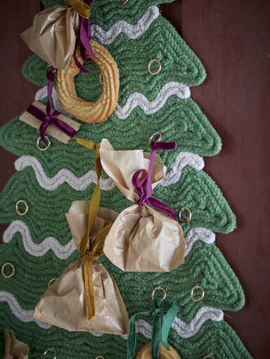 Impressionen zu Bloomingville Adventskalender mit Ringen in Baumform, Bild 3