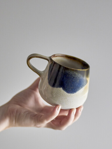Impressionen zu Bloomingville Jules Tasse aus Steingut, Bild 2