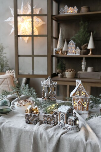 Impressionen zu Chic Antique Noël Lebkuchenhaus mit LED, Bild 2