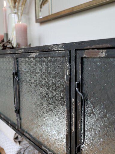 Impressionen zu Chic Antique Sideboard mit mattierten Glastüren & Regal, Bild 3