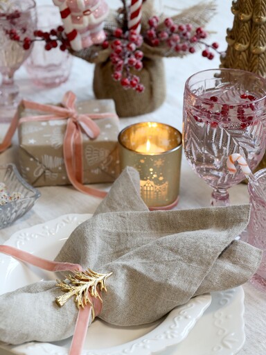 Impressionen zu Chic Antique Weihnachtlicher Goldener Teelichthalter mit Muster, Bild 6