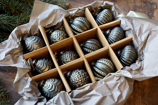 Impressionen zu Chic Antique Weihnachtskugeln in einer Schachtel 12er Set, Bild 4
