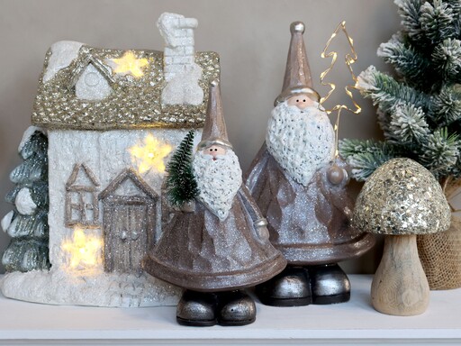 Impressionen zu Chic Antique Weihnachtsmann mit LED Baum 2er-Set, Bild 2