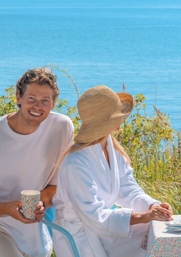 Impressionen zu GreenGate French Latte Becher Louisa white, Bild 1