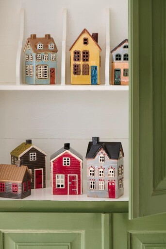 Impressionen zu IB Laursen Teelichthaus Nyhavn rote Tür, Bild 1