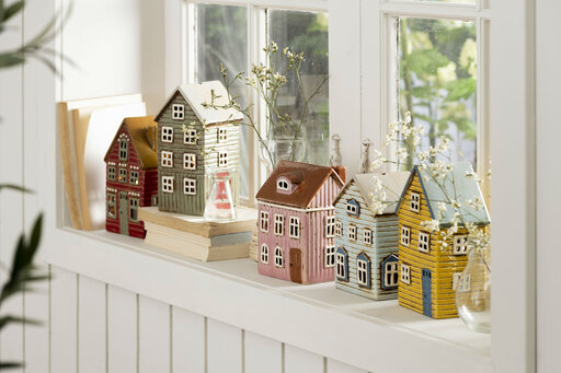 Impressionen zu IB Laursen Keramik Haus, Lichthaus Thorshavn rosa, Bild 2