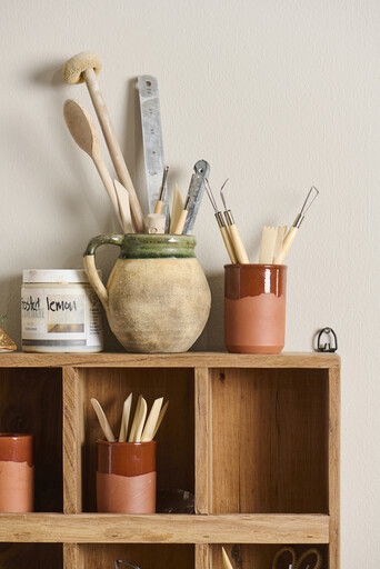 Impressionen zu IB Laursen Keramik Vase mit Henkel naturfarbig Avignon, Bild 4
