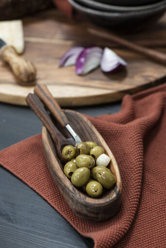 Impressionen zu IB Laursen Olivenlöffel mit Löchern aus Akazienholz, Bild 3