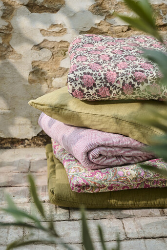 Impressionen zu IB Laursen Quilt mit rosa und braunem Blumenmuster, Bild 3