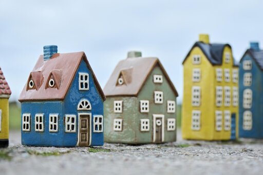 Impressionen zu IB Laursen Teelicht-Haus Nyhavn grün mit brauner Tür, Bild 1