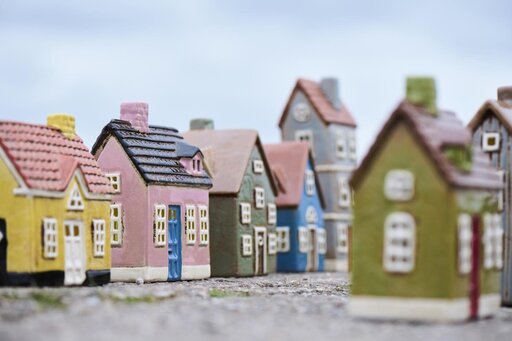 Impressionen zu IB Laursen Teelicht-Haus Nyhavn grün mit brauner Tür, Bild 2