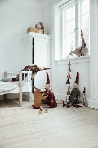 Impressionen zu Maileg Mega Weihnachtswichtel Mädchen Nr. 2, Bild 2