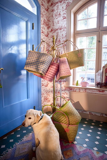 Impressionen zu RICE Raffia-Tasche Pink mit Lederhenkeln & Stoffverschluss, Bild 1