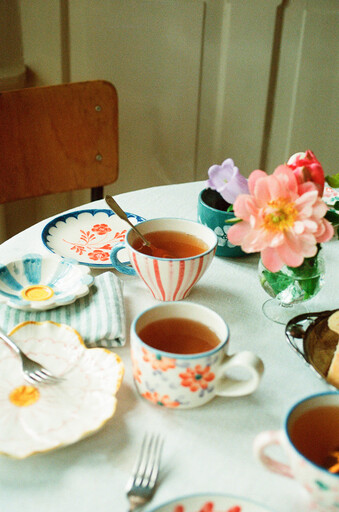 Impressionen zu RICE Keramik Cappuccino Tasse Blumen Orange, Bild 2