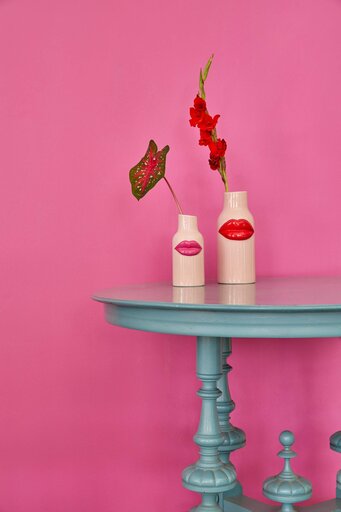 Impressionen zu RICE Keramik Vase Red Lipstick, Bild 2