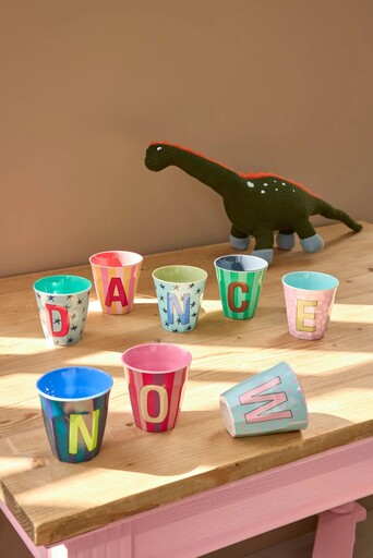 Impressionen zu RICE Melamin Buchstabenbecher Stars günstig online kaufen, Bild 2